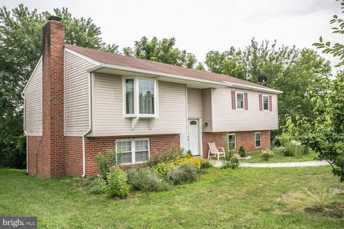 825 Belvoir Rd, PLYMOUTH MEETING, PA, 19462-2515 | Card Image