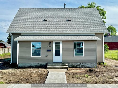 209 E Plum, Doniphan, NE, 68832 | Card Image