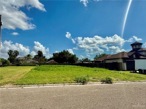701 W 27th St, Mission, TX, 78574-7788 | Card Image