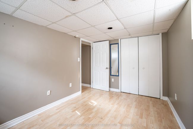 18 Grove Ave, House other with 6 bedrooms, 2 bathrooms and 4 parking in Saint Catharines ON | Image 29