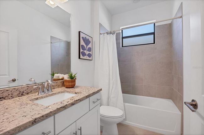 15344 Serene Shores Loop, House other with 4 bedrooms, 2 bathrooms and null parking in Bradenton FL | Image 19