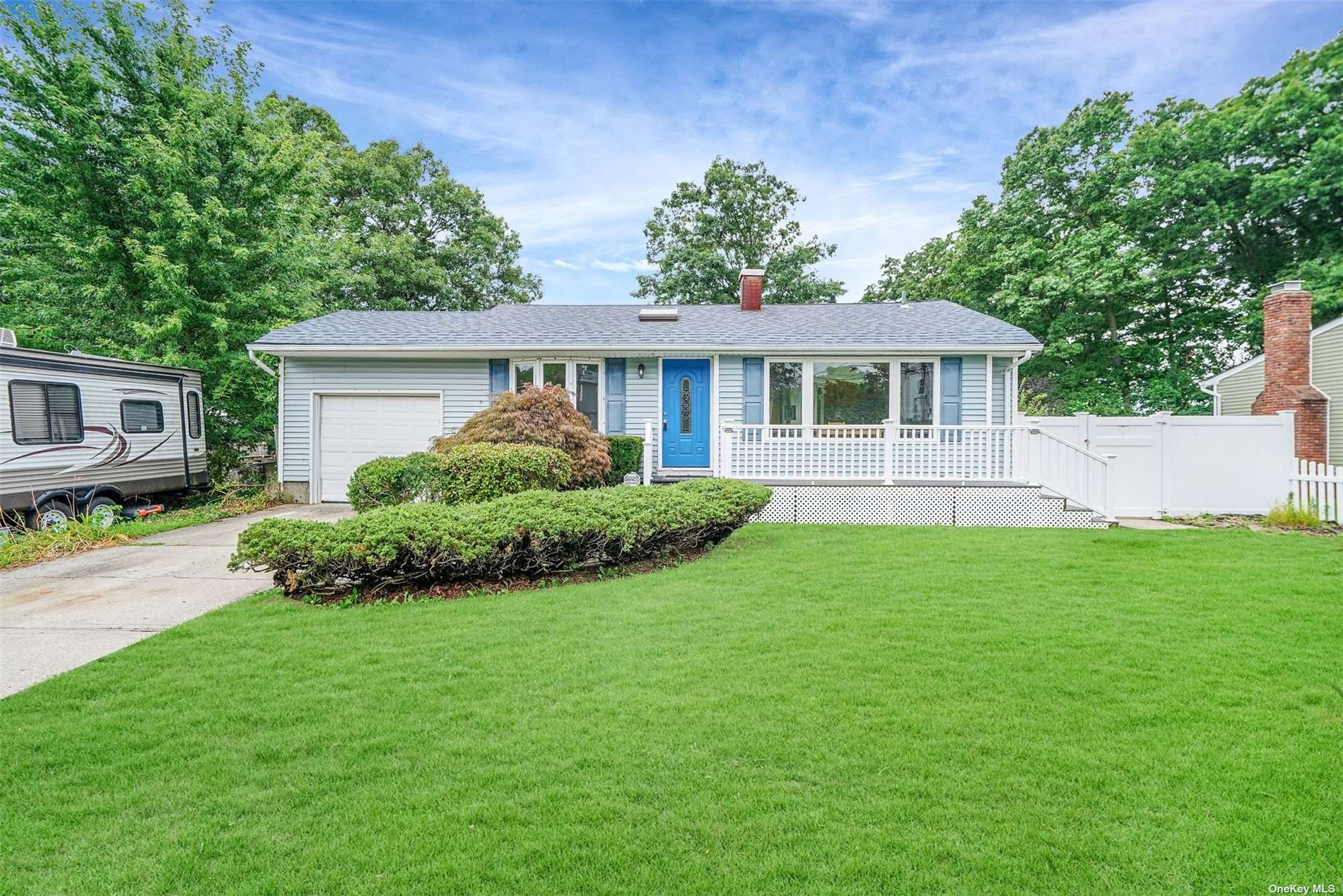 Norwalk Ln, Selden, NY 11784