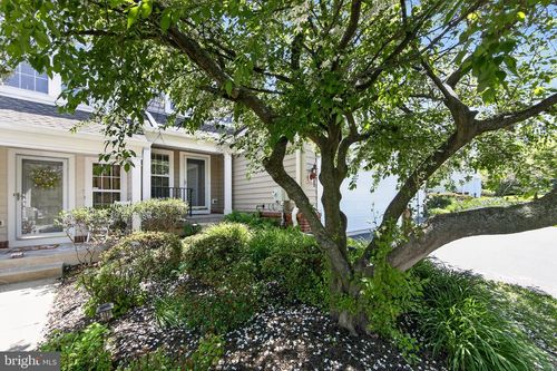 18 Redtail Ct, WEST CHESTER, PA, 19382-7487 | Card Image