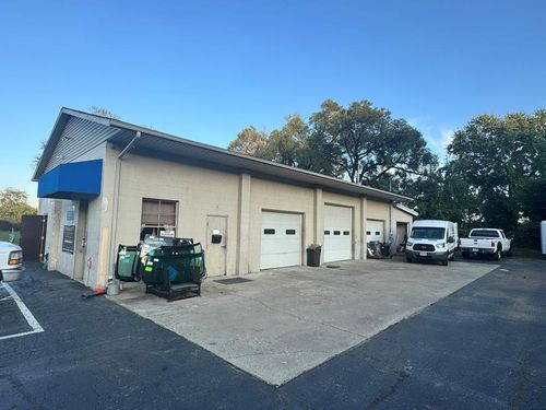 715 Menasha Rd, Chillicothe, OH, 45601-1379 | Card Image