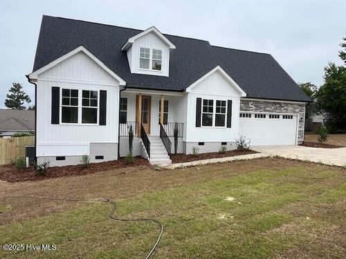 106 Camberly Ln, Aberdeen, NC, 28315-2232 | Card Image