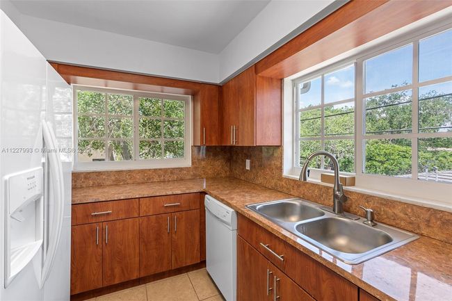 4995 Ponce De Leon Blvd / 1050 Sistina Av, Home with 0 bedrooms, 0 bathrooms and 8 parking in Coral Gables FL | Image 38