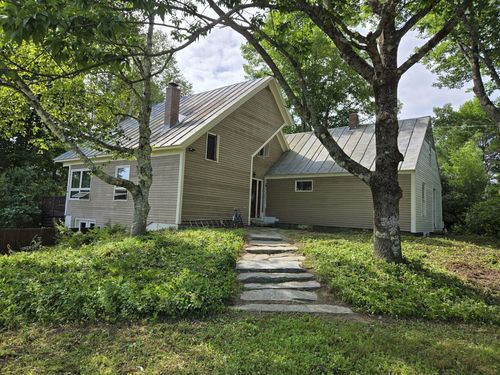 235 N North Chesterville Road, Farmington, ME, 04938 | Card Image