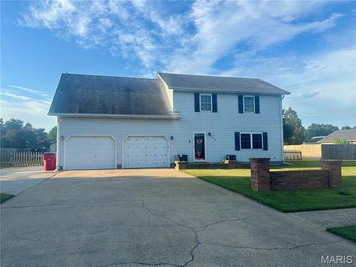 208 Foust Dr, Sikeston, MO, 63801-4910 | Card Image