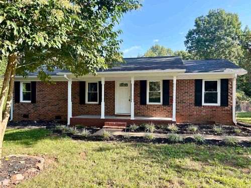 146 Crestmont Dr, GAFFNEY, SC, 29340-2711 | Card Image