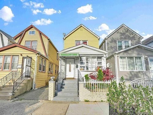 10455 128th St, South Richmond Hill, NY, 11419-3011 | Card Image
