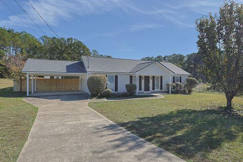 77 Running Bear Drive, SMITHS STATION, AL, 36877 | Card Image