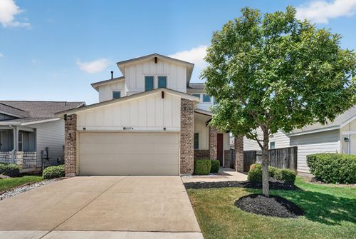 8107 Cottage Rose Dr, Austin, TX, 78744-5917 | Card Image