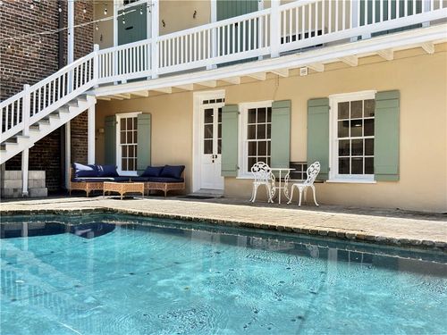 1d-618 Dauphine Street, New Orleans, LA, 70112 | Card Image