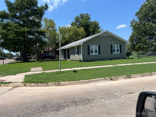 600 W 14th St, Ada, OK, 74820-6264 | Card Image