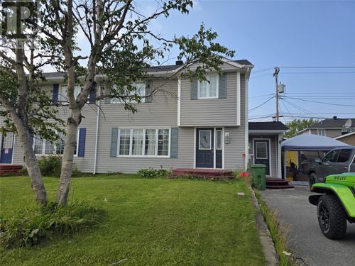 513 Hudson Dr, Labrador City, NL, A2V1L8 | Card Image