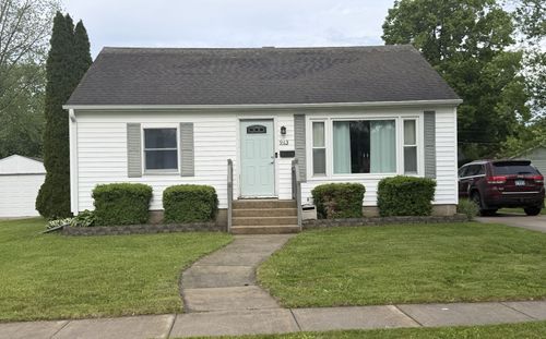 943 N 12th Street, Rochelle, IL, 61068 | Card Image