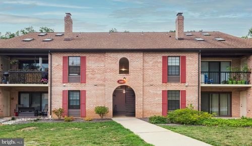 10-510 Washington Pl, CHESTERBROOK, PA, 19087-5868 | Card Image
