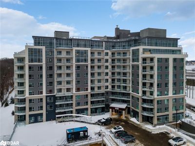 101 - 58 Lakeside Terr, House attached with 2 bedrooms, 2 bathrooms and 2 parking in Barrie ON | Image 1