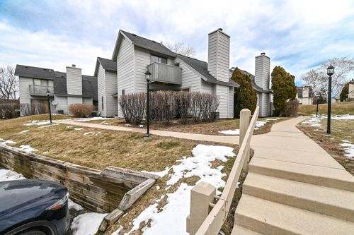 598 Dunham Rd, Gurnee, IL, 60031-3176 | Card Image