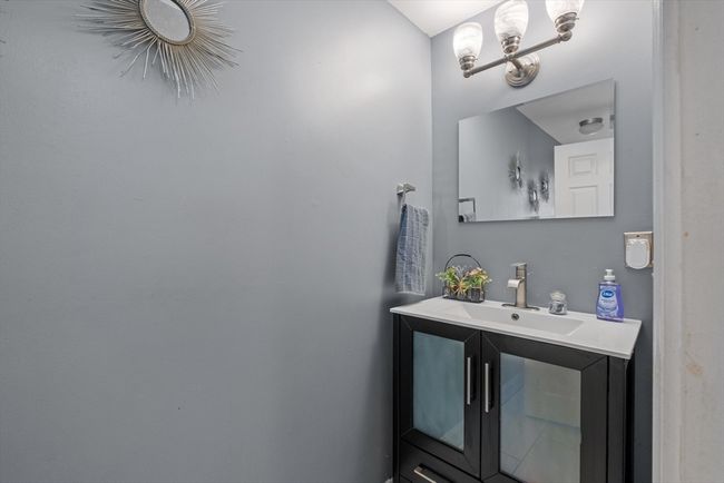 40 Gaita Dr, House other with 3 bedrooms, 3 bathrooms and 4 parking in Derry NH | Image 30
