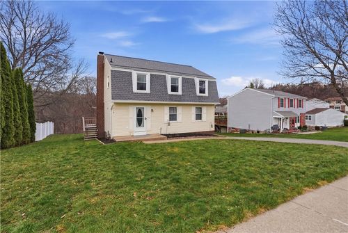 303 Macnab Dr, Coraopolis, PA, 15108-9608 | Card Image