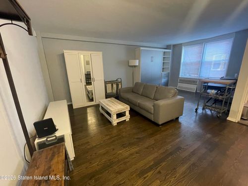 4b-36 Hamilton Ave, Staten Island, NY, 10301-1820 | Card Image