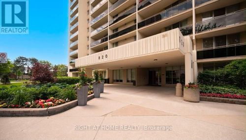 1102-820 Burnhamthorpe Rd, Toronto, ON, M9C4W2 | Card Image