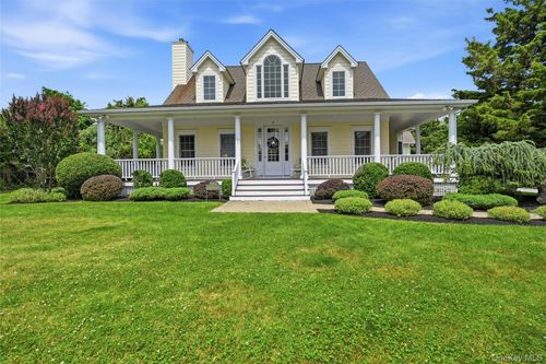 870 Parkview Lane, Southold, NY, 11957 | Card Image