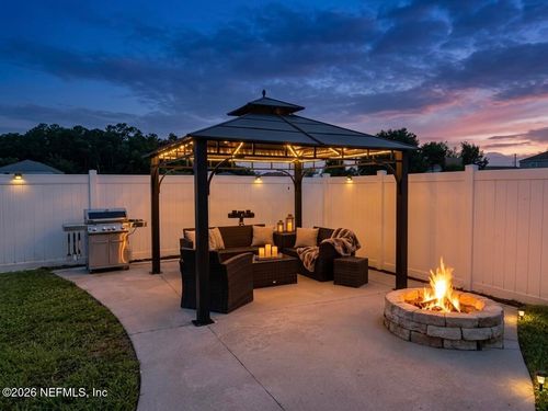 2916 Stonegate Ln, Middleburg, FL, 32068-3957 | Card Image