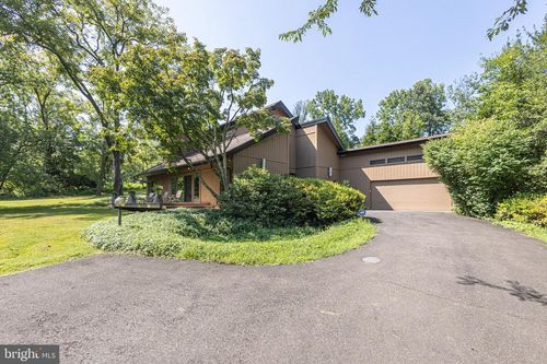 29 Sunnyside Ln, Yardley, PA, 19067-2613 | Card Image