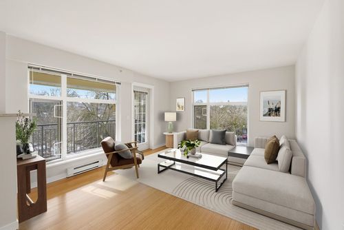 404-3575 Euclid Ave, Vancouver, BC, V5R6H5 | Card Image