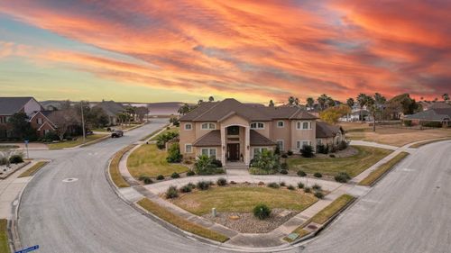 204 Black Diamond, Portland, TX, 78374-4107 | Card Image