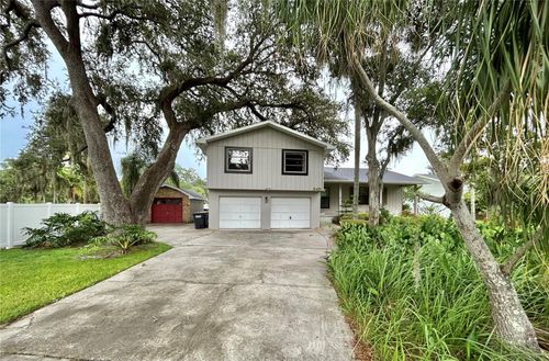 945 College Hill Dr, CLEARWATER, FL, 33765-2313 | Card Image