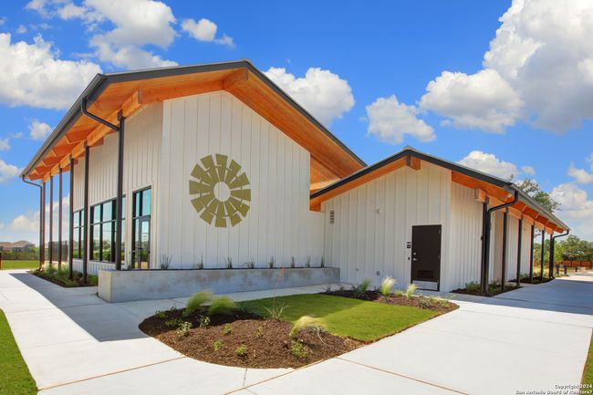 1823 Weinnacht, House other with 5 bedrooms, 4 bathrooms and null parking in New Braunfels TX | Image 4