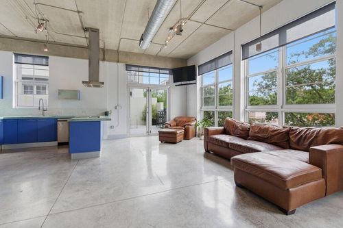 202-425 N Andrews Ave, Fort Lauderdale, FL, 33301-3250 | Card Image