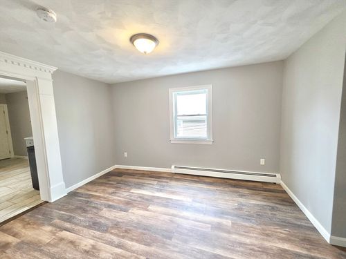 2-41 Benefit St, Pawtucket, RI, 02861-1022 | Card Image