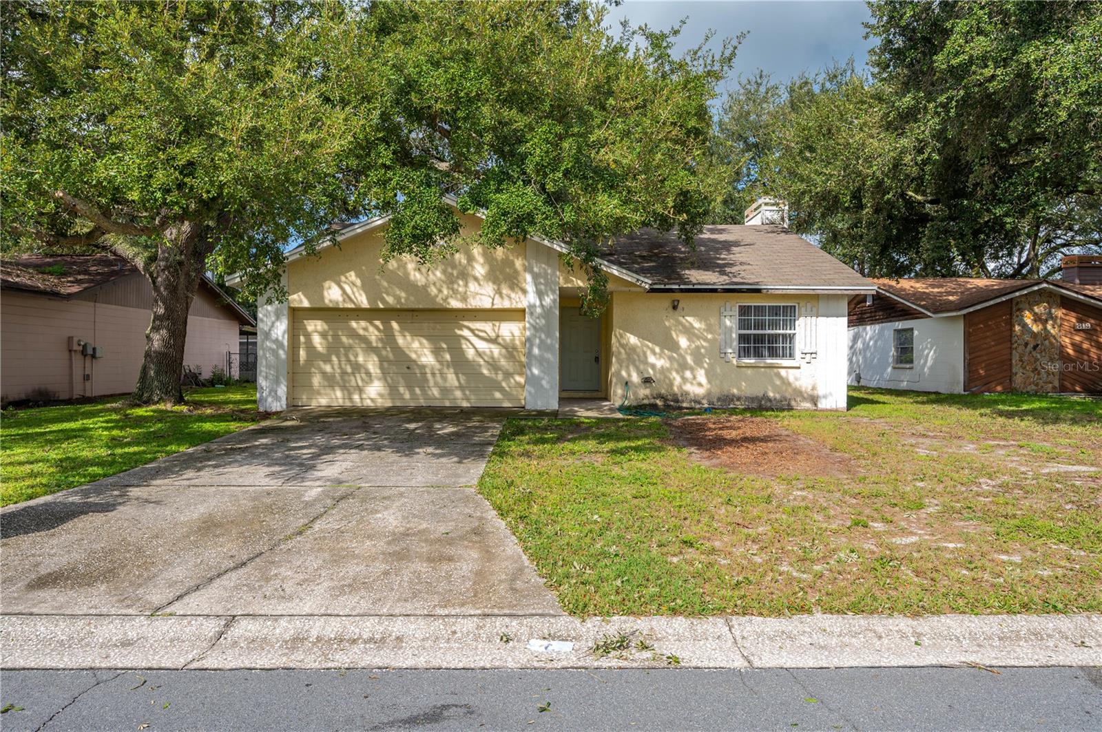 Spicewood Dr, Lakeland, FL 33801