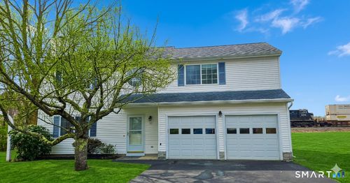 20 Apple Way, Madison, CT, 06443-3301 | Card Image