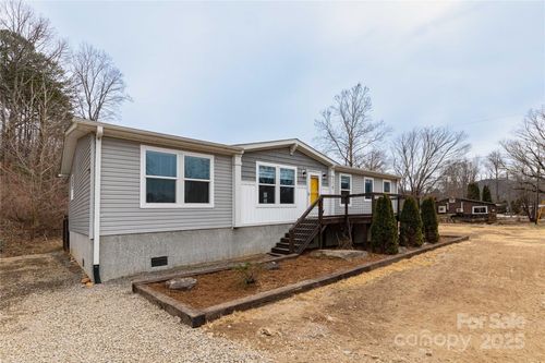 250 Flat Creek Road, Black Mountain, NC, 28711 | Card Image