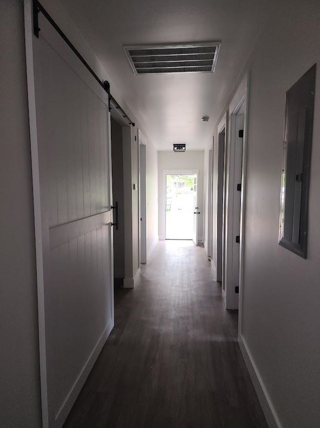 1804 Woodbreeze Cir Se, House other with 3 bedrooms, 2 bathrooms and null parking in Hartselle AL | Image 4