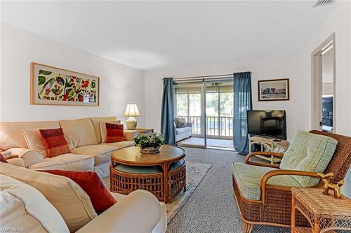 apt-10a-300 Valley Stream Dr, NAPLES, FL, 34113-4112 | Card Image