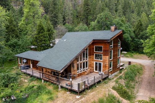 588 N Derrick Flat, Trinity Center, CA, 96091 | Card Image