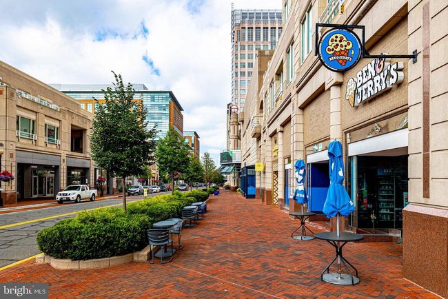 UNIT-907 - 11990 Market St, Condo with 3 bedrooms, 2 bathrooms and null parking in RESTON VA | Image 86