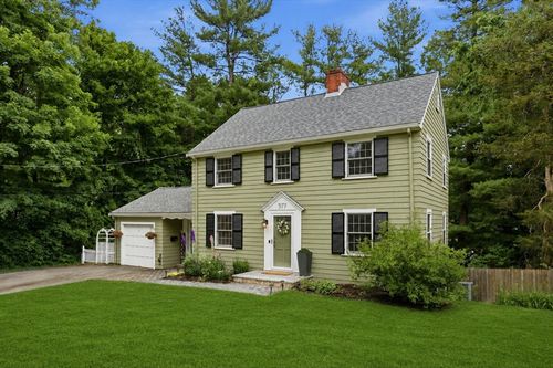 377 Pearl St, Reading, MA, 01867-1356 | Card Image