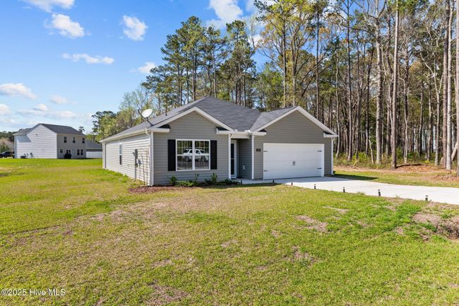 409 King Creek Dr, House other with 3 bedrooms, 2 bathrooms and 2 parking in Havelock NC | Image 45