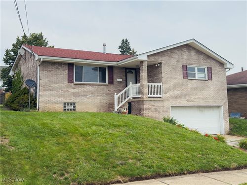 215 Benita Drive, Mingo Junction, OH, 43938 | Card Image