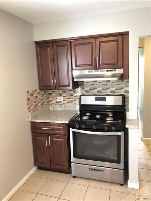 1857 Russell Ave, Lincoln Park, MI, 48146-1436 | Card Image