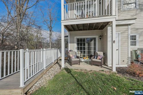 1023 Castle Rd, Mahwah, NJ, 07430-3256 | Card Image