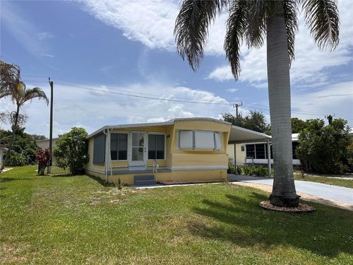 7388 Se Swan Ave, Hobe Sound, FL, 33455-4585 | Card Image