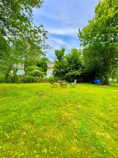 10 Frederick St, Middletown, NY, 10941-1607 | Card Image